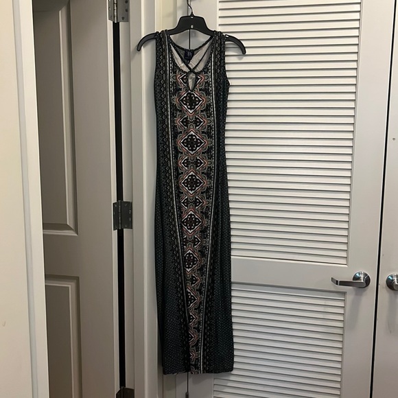 Derek Heart Dresses & Skirts - Derek Heart Maxi Dress